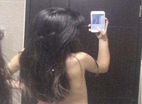 phim sex da đen tập thể đằng sau khuôn mặt ngây thơ với chiếc kính cận là một dâm nữ